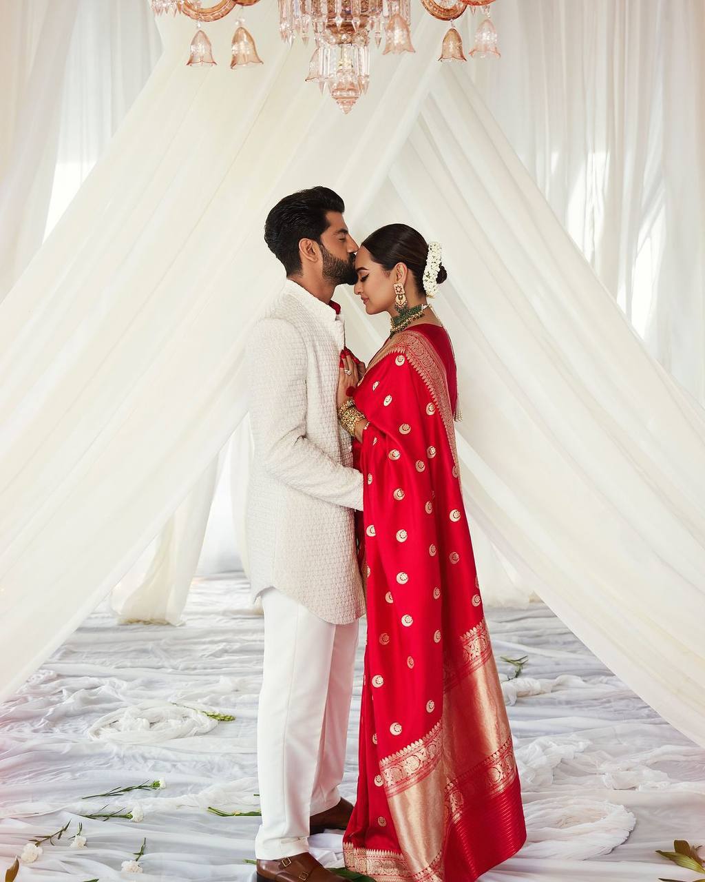 Royal Red Lichi Silk Saree with Rich Zari Pallu & Jacquard Weaving