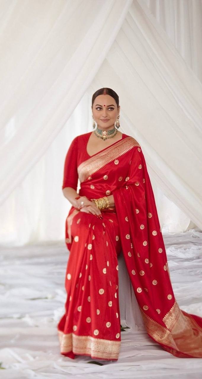 Royal Red Lichi Silk Saree with Rich Zari Pallu & Jacquard Weaving