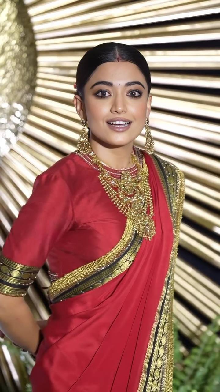 Red Silk Saree with Antique Gold Zari Border | Bridal Wedding & Festive Wear