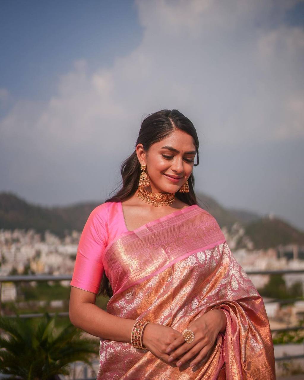 Pink Gold Silk Saree with Rich Zari Work | Elegant Wedding & Festive Wear
