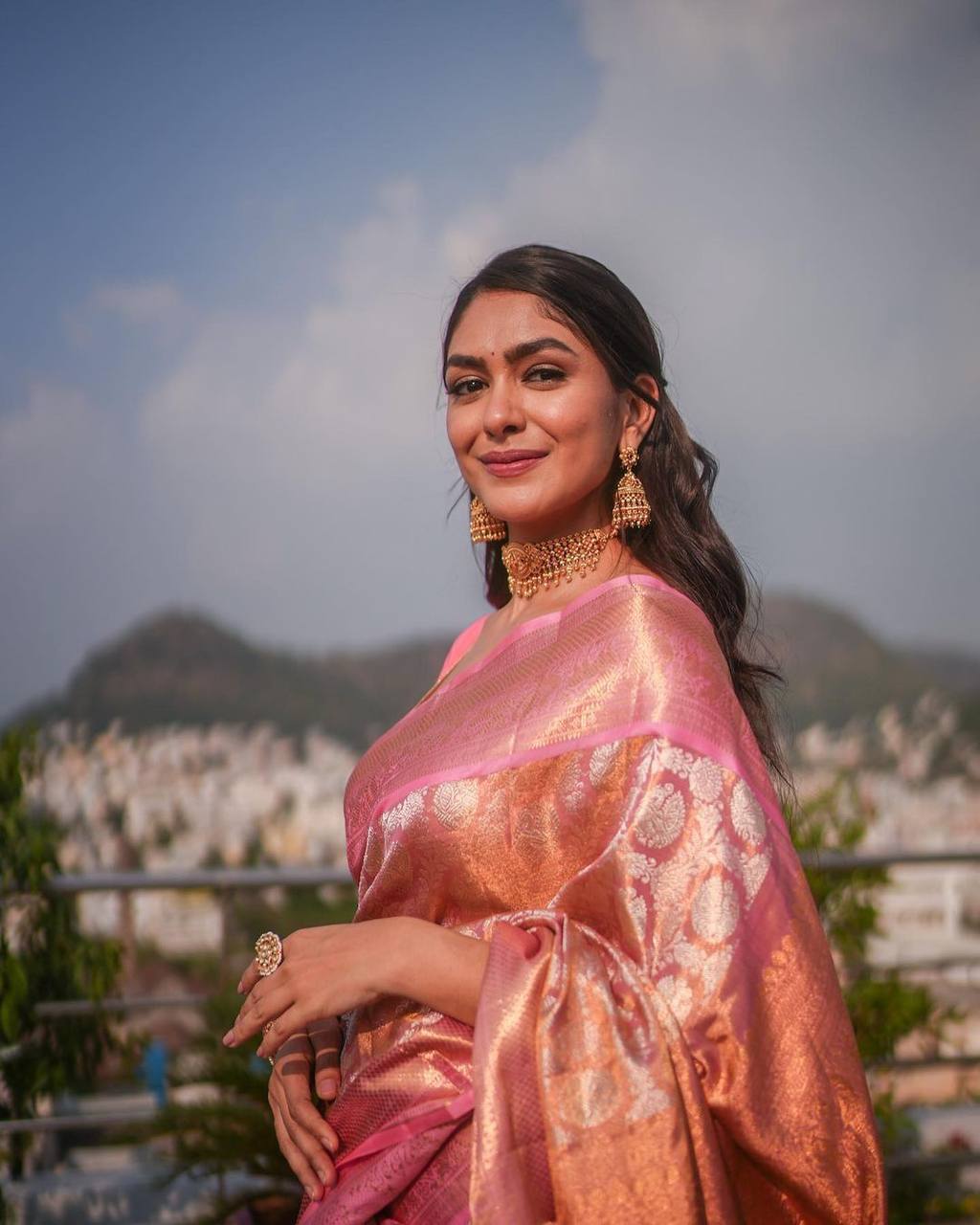 Pink Gold Silk Saree with Rich Zari Work | Elegant Wedding & Festive Wear
