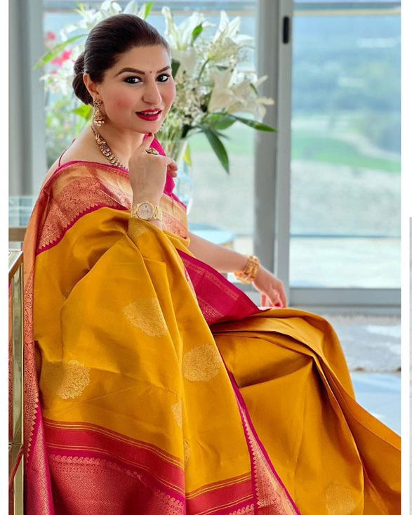 Royal Mustard Lichi Silk Saree with Pink Rich Pallu