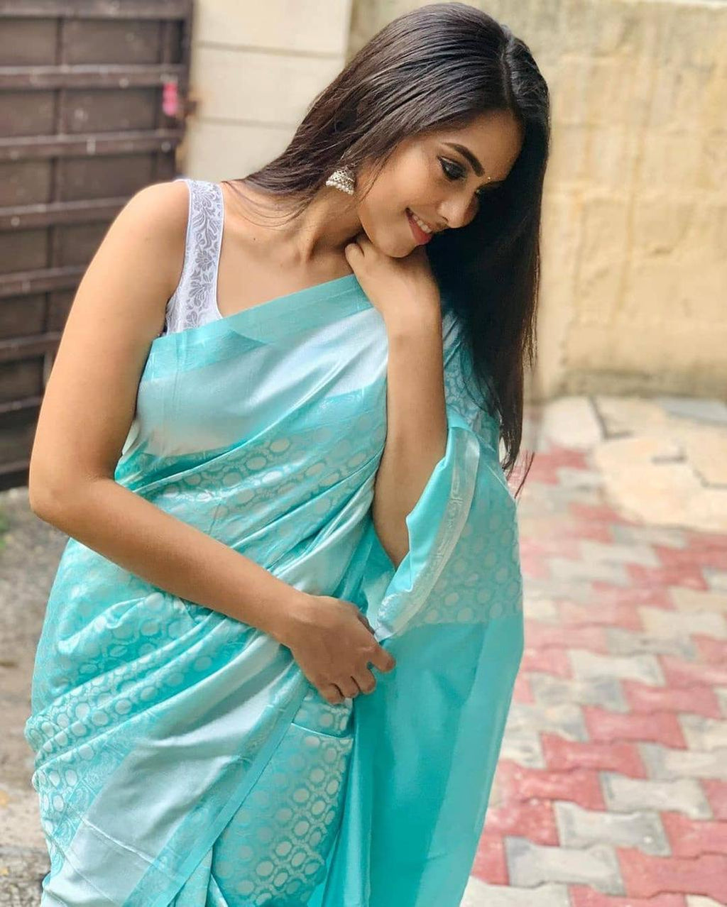Peach & Silver Soft Lichi Silk Saree – Royal Jacquard Elegance