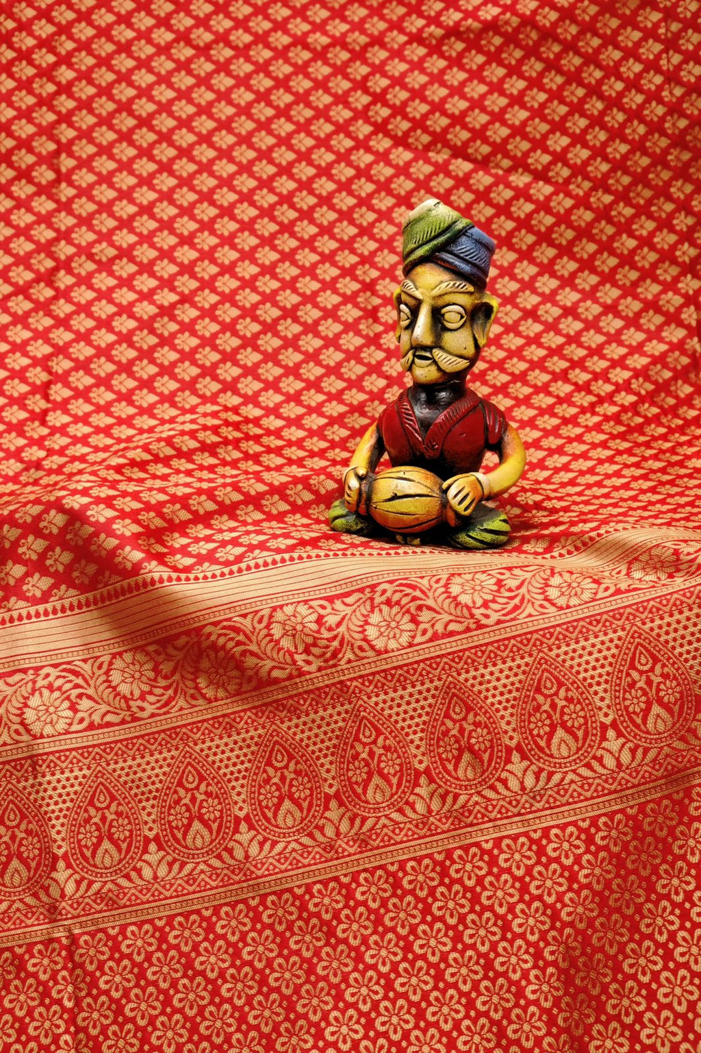 Royal Red Soft Lichi Silk Saree with Heavy Jacquard Pallu – Wedding Collection