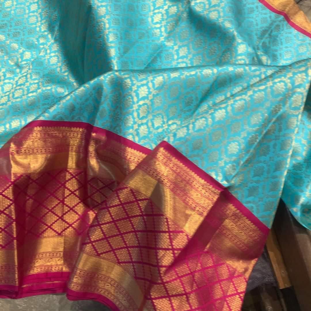 Royal Turquoise Soft Lichi Silk Saree with Pink Rich Pallu