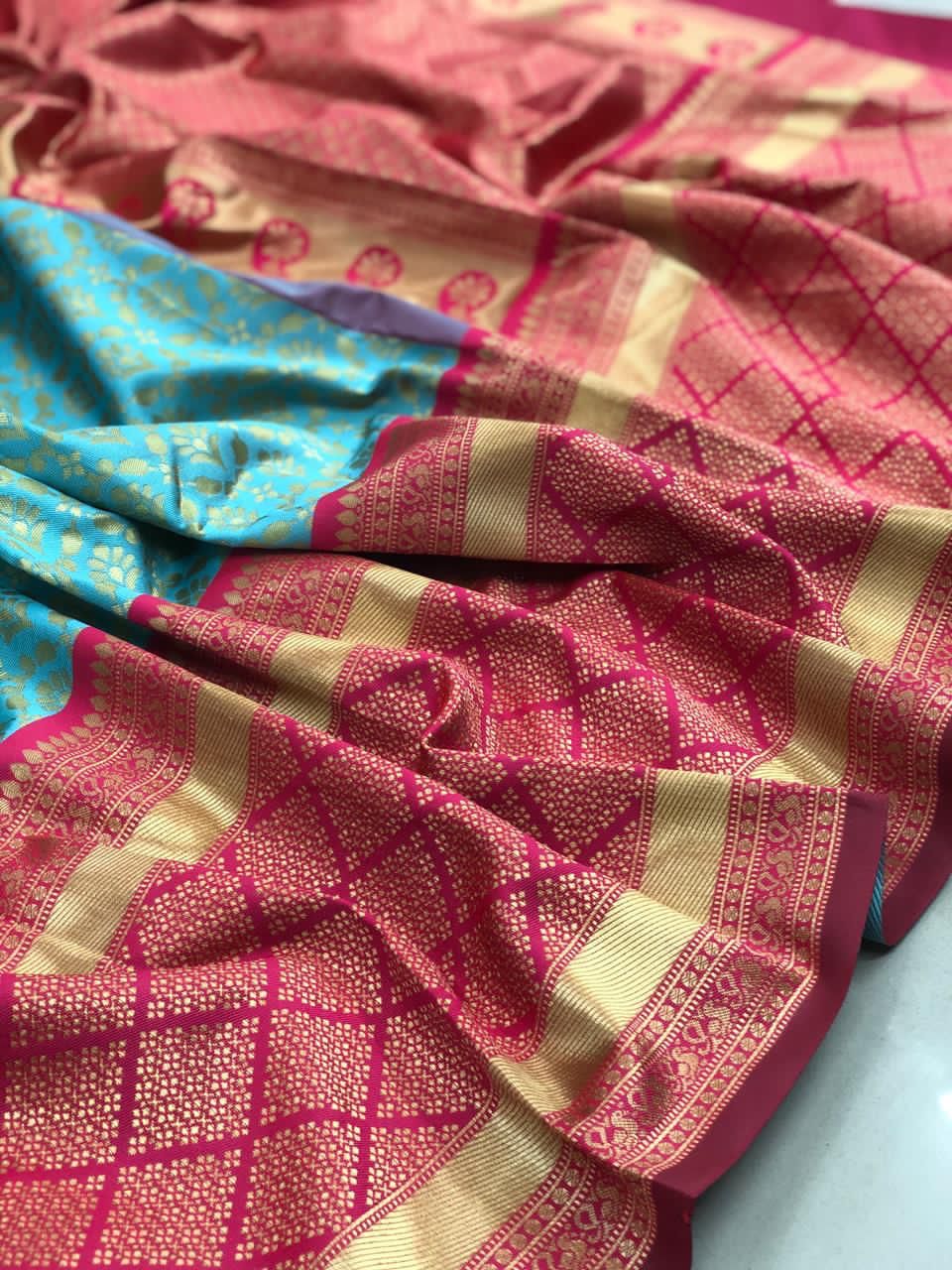Royal Turquoise Soft Lichi Silk Saree with Pink Rich Pallu