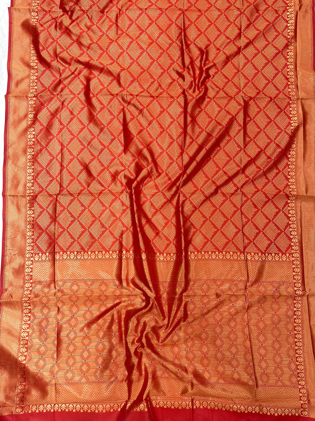 Bridal Red Soft Lichi Silk Saree with Rich Jacquard Pallu – Premium Wedding Collection